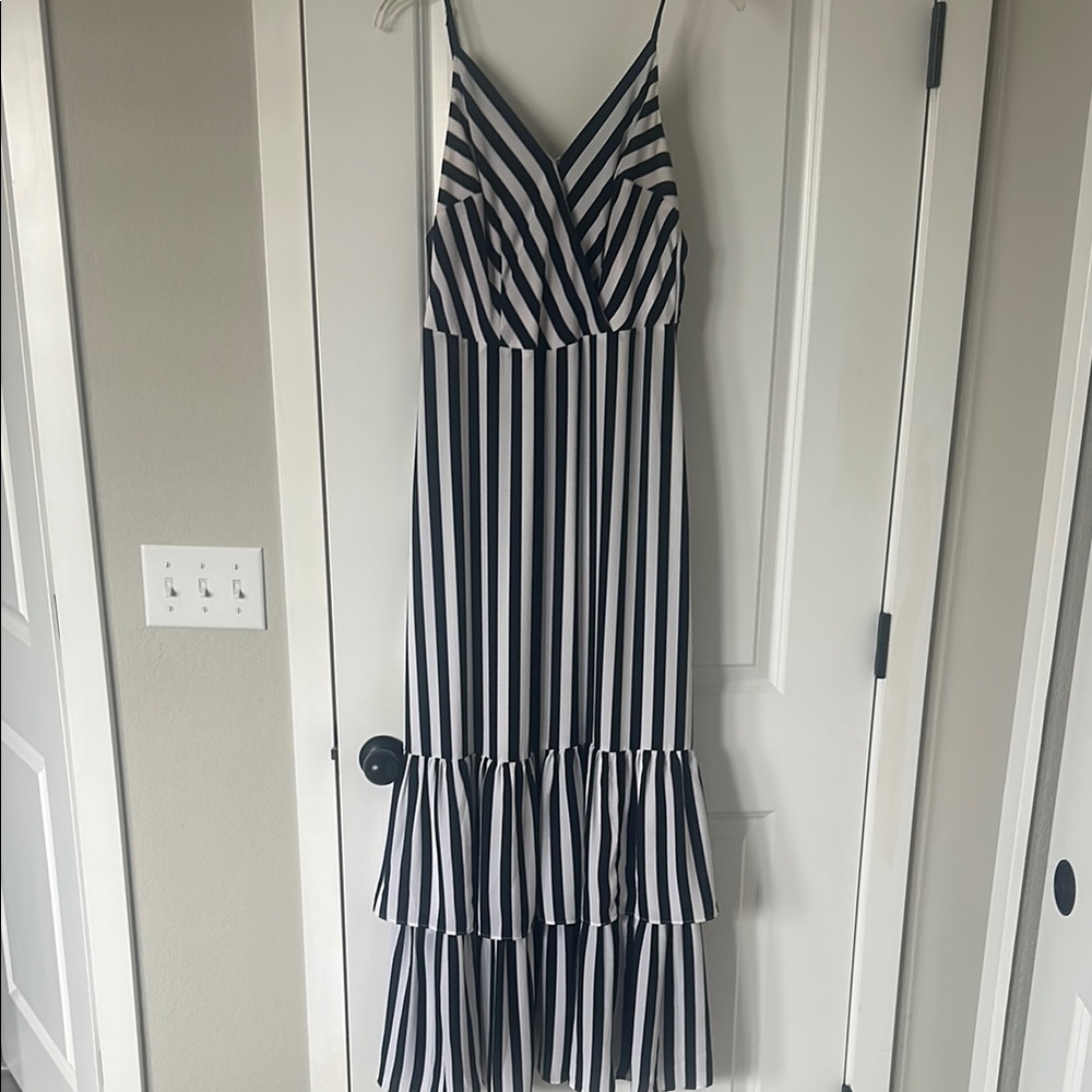 Banana Republic Black and White Striped Maxi Dress size 10